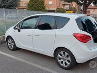 Usata Opel Meriva 75 CV (55 kW) 2011 Bianco Monovolume