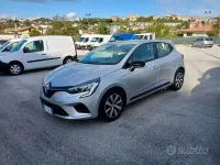 Usata Renault Clio V Equilibre 91 CV (66 kW) 2023 Grigio Berlina