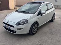 Usata Fiat Punto Lounge 85 CV (62 kW) 2012 Bianco Utilitaria