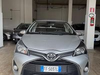 Usata Toyota Yaris 69 CV (50 kW) 2016 Grigio Berlina