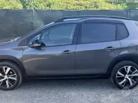 Usata Peugeot 2008 GT-line 131 CV (96 kW) 2019 Grigio SUV