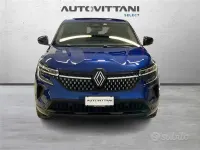 Usata Renault Austral Techno 200 CV (147 kW) 2023 Blu scuro SUV