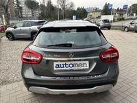 Usata Mercedes GLA180 Business 109 CV (80 kW) 2017 Grigio SUV