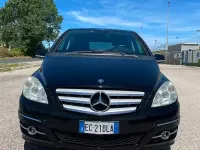 Usata Mercedes B200 140 CV (102 kW) 2010 Nero Monovolume