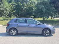 Usata VW Polo Life 95 CV (69 kW) 2023 Grigio Utilitaria