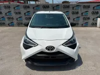 Usata Toyota Aygo X-wave 72 CV (52 kW) 2021 Bianco Utilitaria