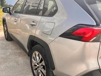 Usata Toyota RAV4 Lounge 222 CV (163 kW) 2024 Grigio SUV