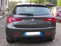 Usata Alfa Romeo Giulietta Distinctive 105 CV (77 kW) 2013 Marrone Utilitaria
