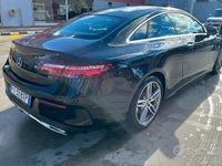 Usata Mercedes E220 Premium 194 CV (142 kW) 2019 Nero Coupé