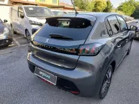 Usata Peugeot 208 Allure 101 CV (74 kW) 2023 Grigio Utilitaria