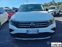 Usata VW Tiguan R-line 150 CV (110 kW) 2023 Bianco SUV