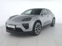 Usata Porsche Macan 197 CV (144 kW) 2025 Argento dolomite metallizzato SUV