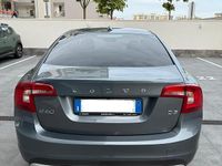 Usata Volvo S60 150 CV (110 kW) 2016 Grigio Berlina