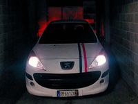 Begagnad Peugeot 207 73 HK (53 kW) 2008 Vit Sedan