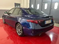 Usata Alfa Romeo Giulia Super 150 CV (110 kW) 2017 Blu Berlina