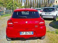 Usata Suzuki Swift 83 CV (61 kW) 2023 Rosso Utilitaria