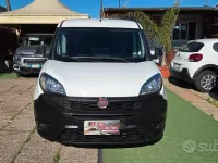 Usata Fiat Doblò S 105 CV (77 kW) 2022 Bianco Monovolume