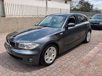 Usata BMW 118 122 CV (89 kW) 2006 Grigio Utilitaria