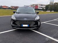 Usata Ford Kuga 120 CV (88 kW) 2020 Nero SUV