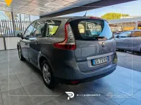 Usata Renault Scénic Luxe 131 CV (96 kW) 2011 Grigio Monovolume