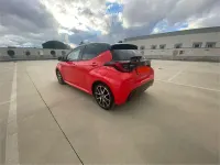 Usata Toyota Yaris Hybrid 92 CV (67 kW) 2021 Rosso Berlina