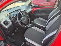 Usata Toyota Aygo 69 CV (50 kW) 2018 Super red 5 Utilitaria