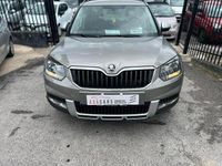 Usata Skoda Yeti Elegance 110 CV (80 kW) 2014 Grigio SUV