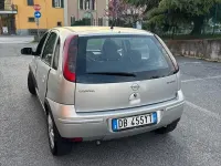 Używany Opel Corsa Club 69 KM (50 kW) 2006 Szary Hatchback