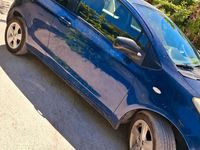 Usata Toyota Yaris 68 CV (50 kW) 2006 Blu Utilitaria
