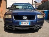 Usata VW Passat Business 131 CV (96 kW) 2002 Blu/azzurro Station wagon