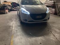 Usata Peugeot 208 Allure 68 CV (50 kW) 2013 Bianco Utilitaria