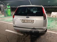 Usata Ford Focus Style 100 CV (73 kW) 2007 Grigio Station wagon