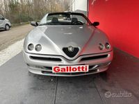 Usata Alfa Romeo Spider 155 CV (114 kW) 1999 Grigio metall Cabrio