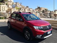 Usata Dacia Sandero Stepway 90 CV (66 kW) 2018 Rosso SUV