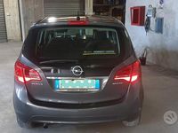 Usata Opel Meriva 95 CV (69 kW) 2012 Grigio Monovolume