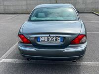 Usata Jaguar X-type 196 CV (144 kW) 2003 Grigio Berlina
