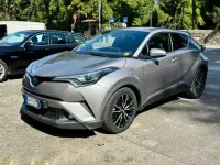 Usata Toyota C-HR Lounge 98 CV (72 kW) 2019 Argento SUV