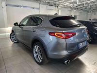 Usata Alfa Romeo Stelvio Executive 209 CV (153 kW) 2019 Argento scuro SUV