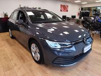 Usata VW Golf VIII Life 131 CV (96 kW) 2021 Grigio Station wagon