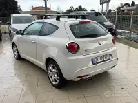 Gebraucht Alfa Romeo MiTo Distinctive 155 PS (114 kW) 2009 Weiß Kleinwagen