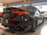 Nuova Alfa Romeo Giulia Quadrifoglio 520 CV (382 kW) 2025 Nero etna Berlina