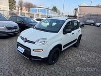 Usata Fiat Panda 4x4 S 84 CV (61 kW) 2019 Bianco Utilitaria