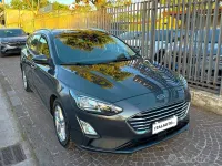 Begagnad Ford Focus Business Edition 120 HK (88 kW) 2021 Grå Kombi