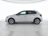 Usata VW Polo Style 95 CV (69 kW) 2023 Reflex silver metallizzato nero Utilitaria