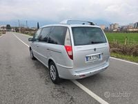 Usata Lancia Phedra 170 CV (125 kW) 2009 Grigio Monovolume