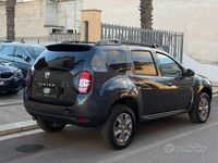 Usata Dacia Duster Lauréate 110 CV (80 kW) 2014 Grigio SUV