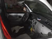 Usata Renault Kangoo 65 CV (47 kW) 1990 Bianco Monovolume