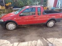 Usata Fiat Strada 63 CV (46 kW) 2005 Rosso Pick-up