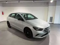Usata Mercedes B180 116 CV (85 kW) 2020 Grigio chiaro Utilitaria
