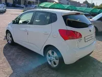 Usata Kia Venga Active 90 CV (66 kW) 2012 Bianco Utilitaria